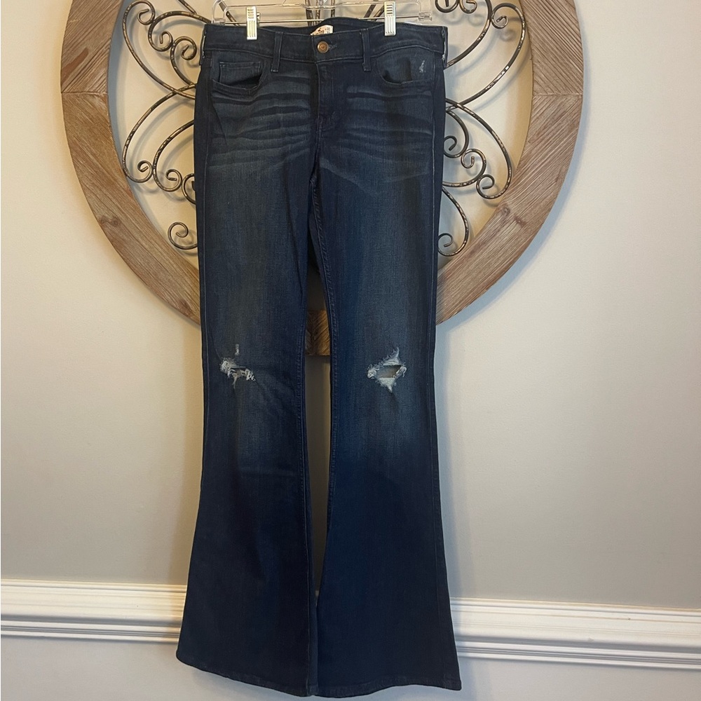 NWT Hollister Distressed Jeans